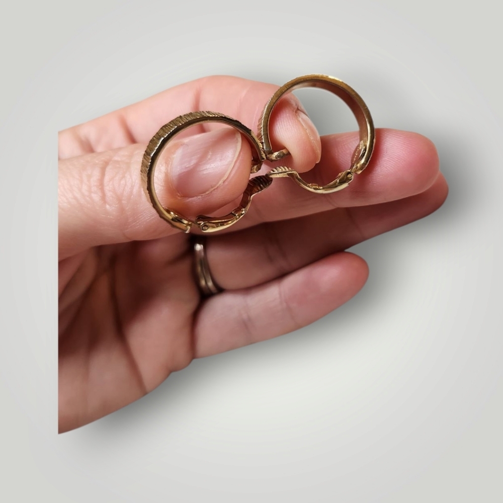 Trifari faux Gold Hoop clip on Earrings - Picture 10 of 13